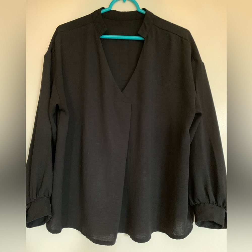 Ladies black long sleeved top size M